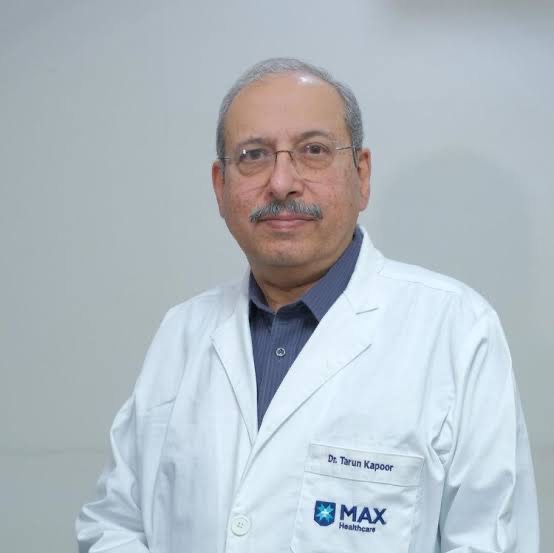 Dr Tarun Kapur